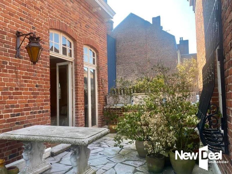 Appartement bourgeois - 220 m² - 8 pièces