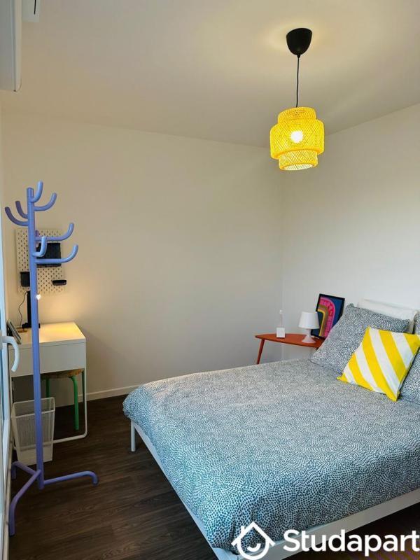 Chambre - 10 m² - 1 pièce