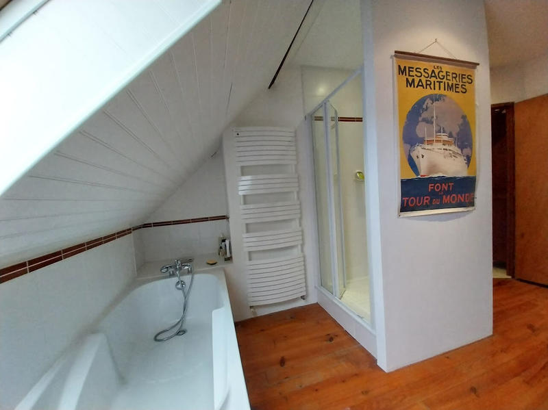 Maison - 315 m² - 10 pièces