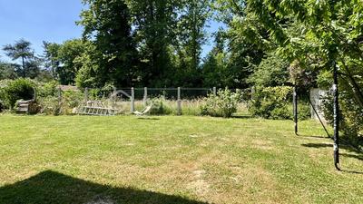 Maison - 202 m² - 8 pièces