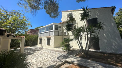 Villa - 264 m² - 7 pièces