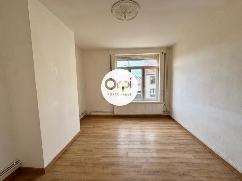 Immeuble - 130 m² - 6 pièces