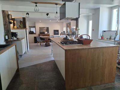 Maison de bourg - 196 m² - 5 pièces