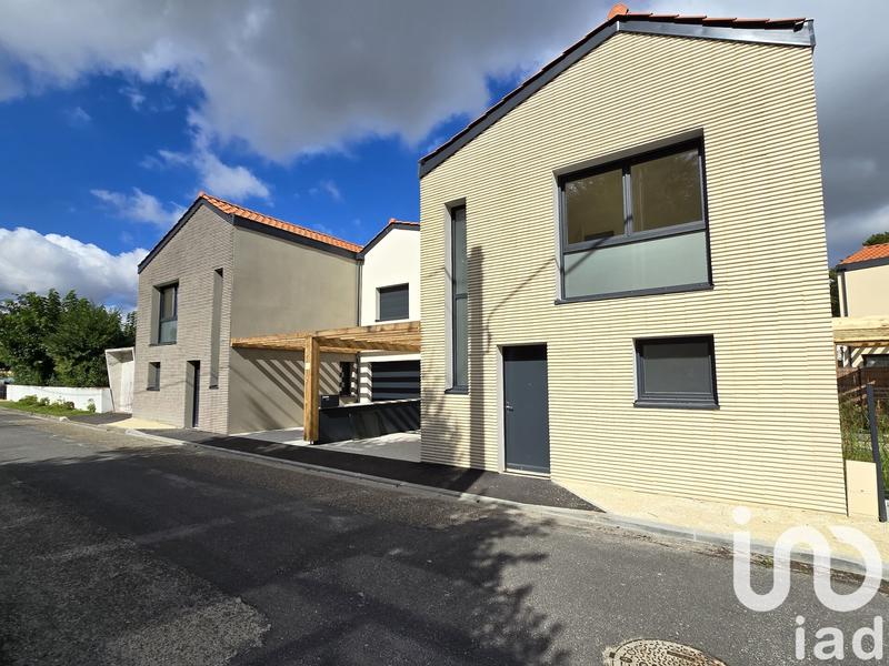 Maison - 101 m² - 4 pièces