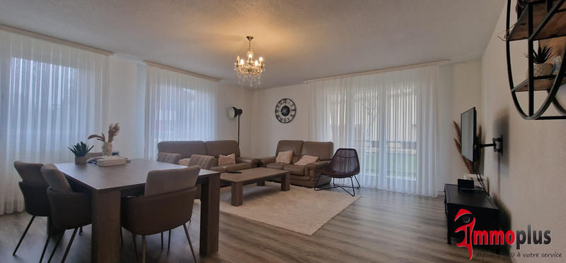 Appartement - 100 m² - 5 pièces