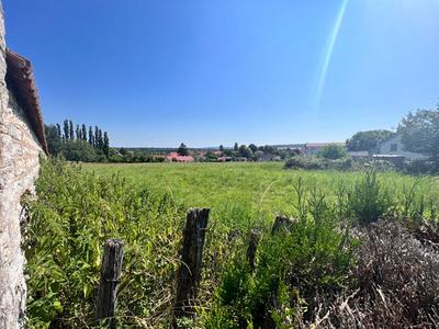 Terrain constructible - 11 010 m²