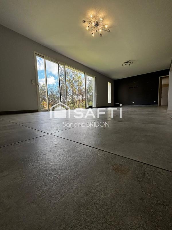 Villa - 179 m² - 8 pièces