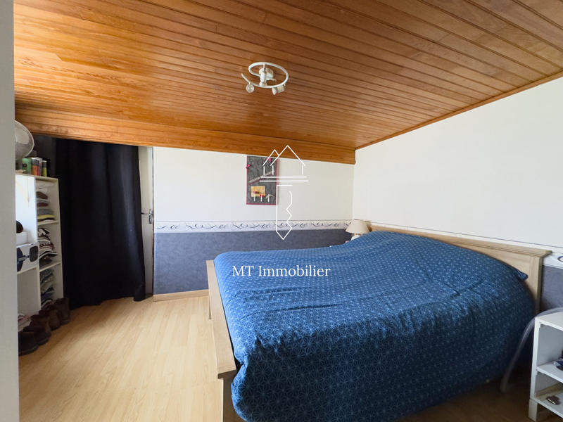 Maison - 181 m² - 8 pièces