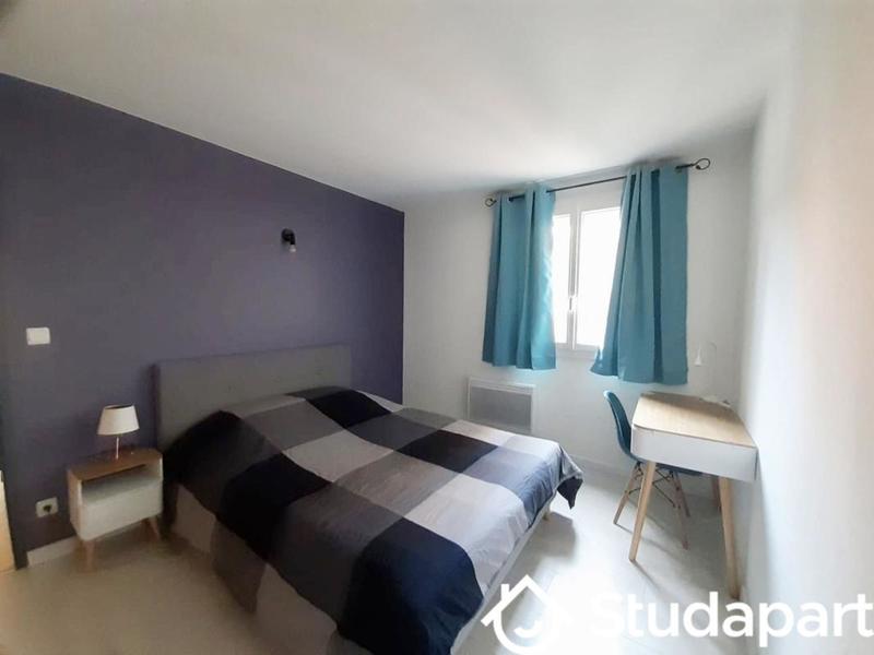 Chambre - 11 m² - 1 pièce