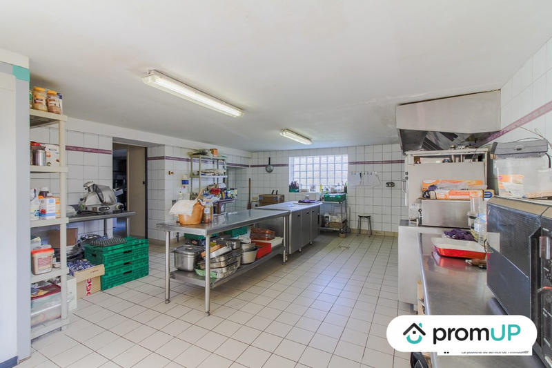 Local commercial - 691 m² - 18 pièces