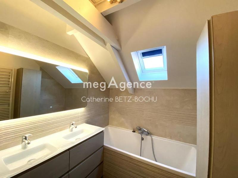 Maison - 180 m² - 8 pièces