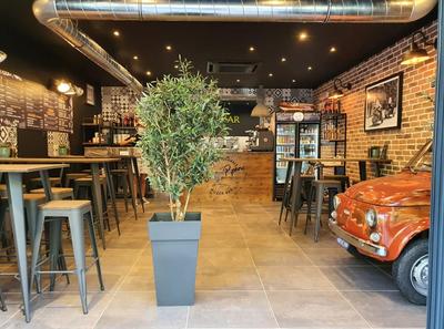 Fonds de commerce - Magasins - 300 m²