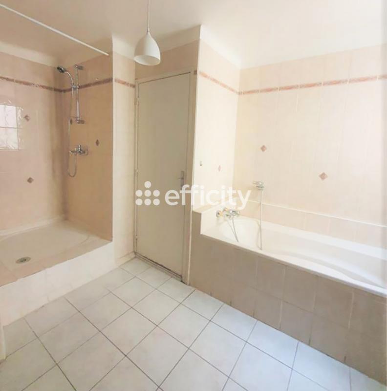 Appartement - 100 m² - 4 pièces