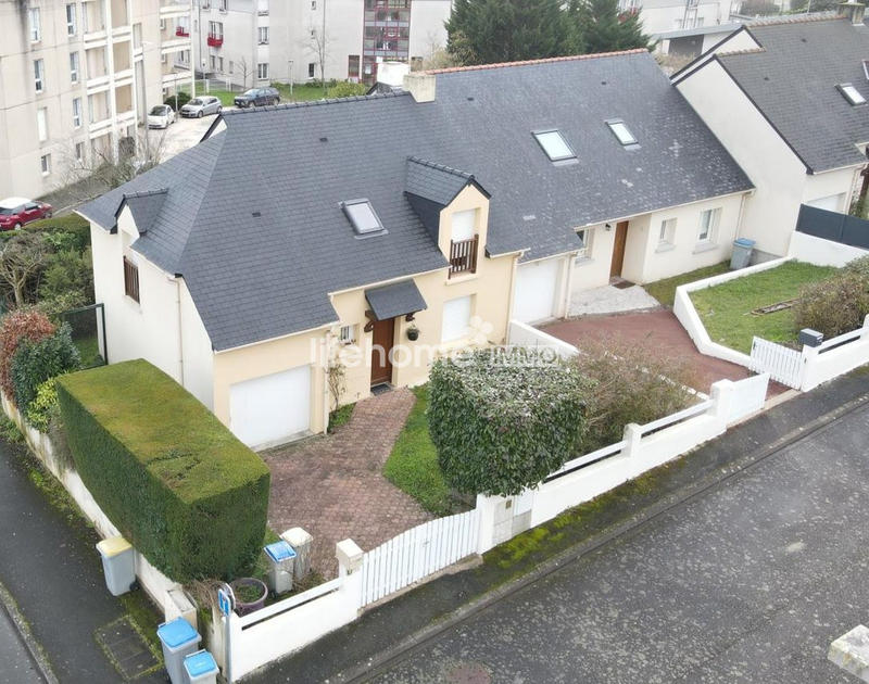 Maison - 90 m² - 4 pièces
