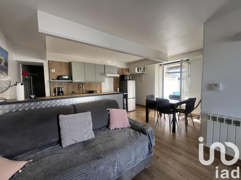 Maison - 276 m² - 9 pièces