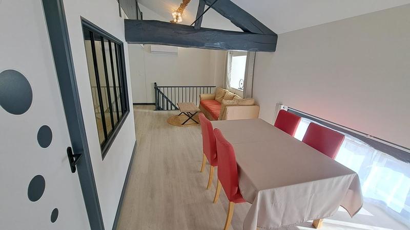 Maison - 430 m² - 19 pièces