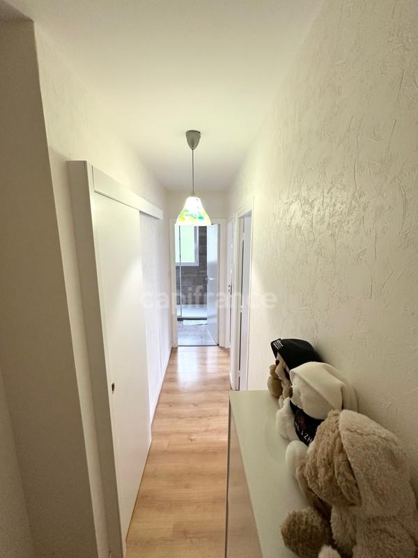 Appartement - 64 m² - 3 pièces