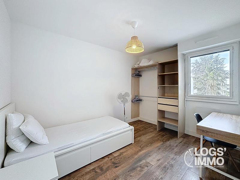 Appartement - 104 m² - 5 pièces