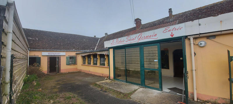 Maison - 240 m² - 11 pièces