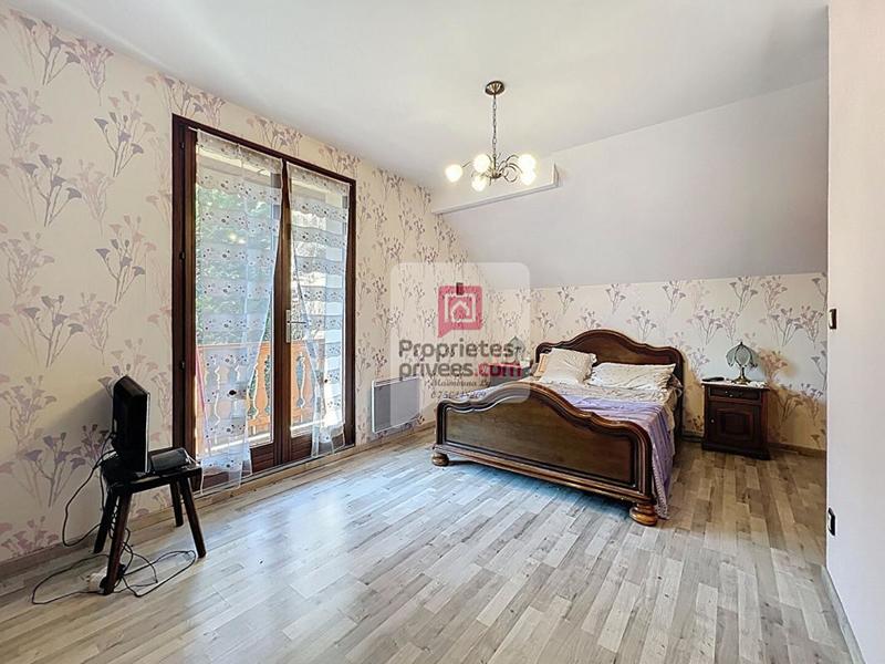 Maison - 172 m² - 7 pièces