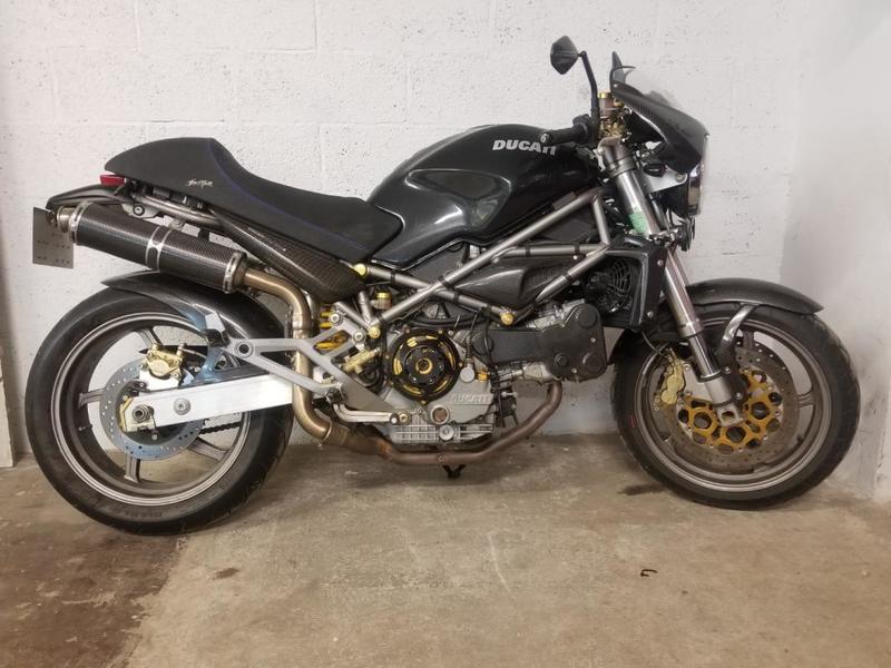 Ducati S4 916 ducati noir 0916 384