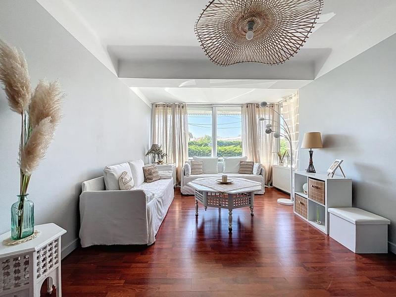 Maison - 197 m² - 6 pièces