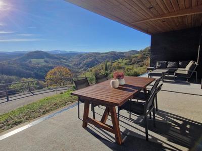 Maison de bois - 174 m² - 5 pièces