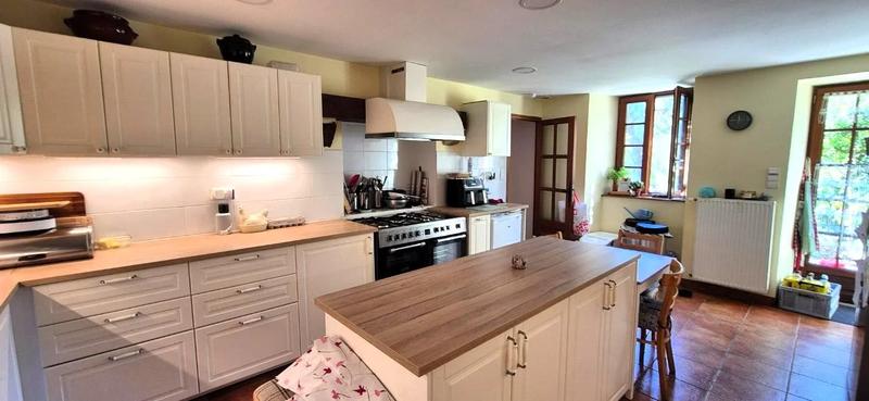 Fermette - 211 m² - 5 pièces