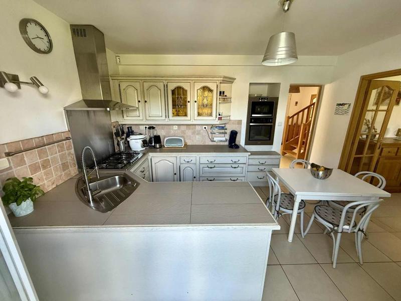 Maison - 140 m² - 5 pièces