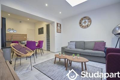 Chambre - 11 m² - 1 pièce