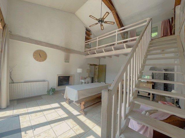 Maison - 300 m² - 7 pièces