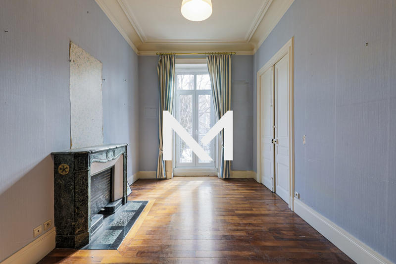 Appartement - 191 m² - 7 pièces