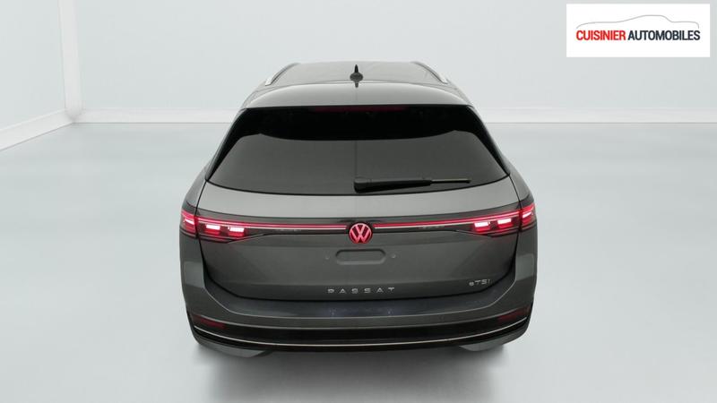 Volkswagen Passat 1.5 eTSI Opf 150 Dsg7 Elegance