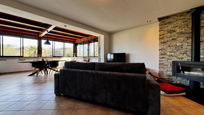 Maison - 171 m² - 5 pièces