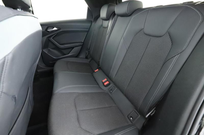 Audi A1 sportback 40 Tfsi s line s tronic 6 200 ch