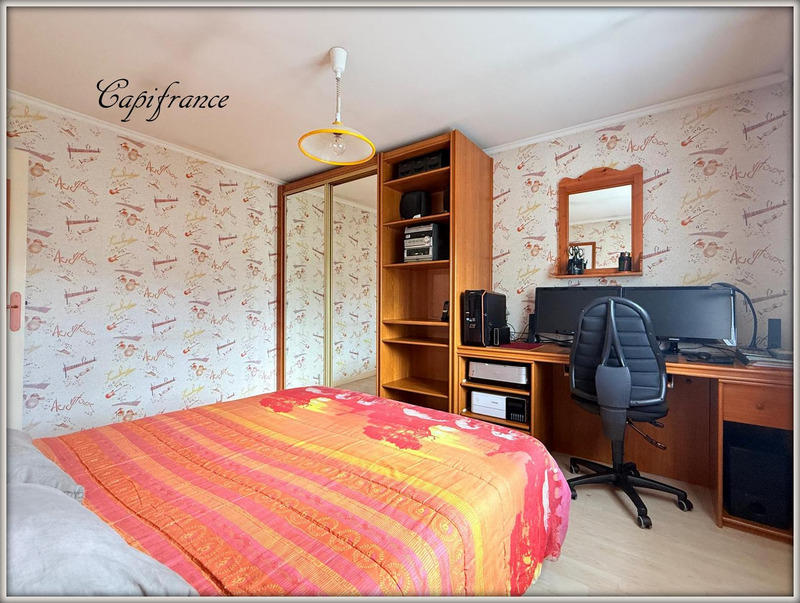 Maison - 95 m² - 5 pièces