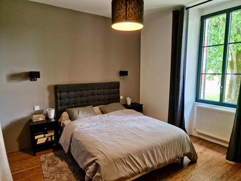 Maison - 262 m² - 9 pièces