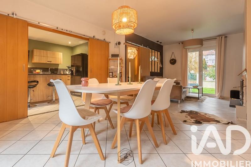Maison - 105 m² - 6 pièces