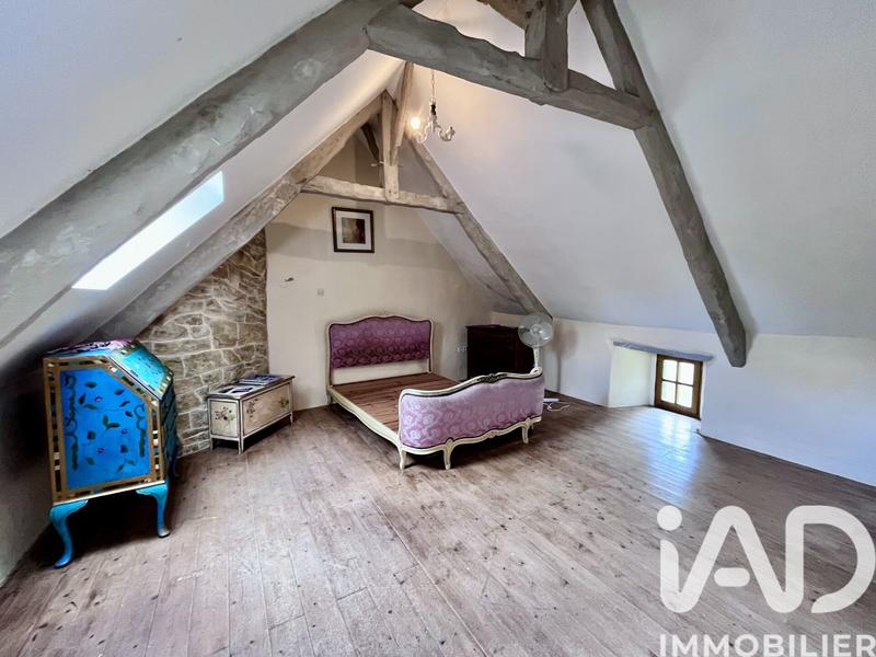 Maison - 234 m² - 12 pièces