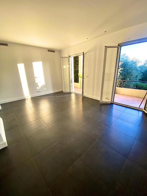 Appartement - 87 m² - 3 pièces