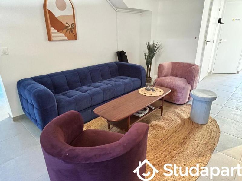 Chambre - 11 m² - 1 pièce