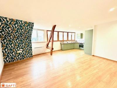 Appartement - 90 m² - 5 pièces