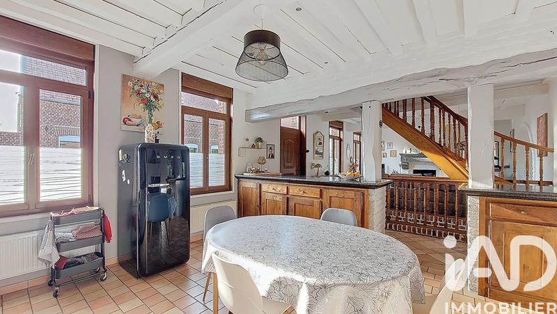 Maison - 140 m² - 5 pièces