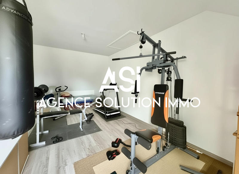 Maison - 193 m² - 8 pièces