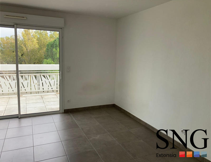 Appartement - 2 365 m² - 1 pièce