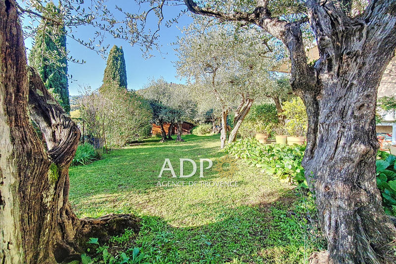 Maison - 163 m² - 9 pièces