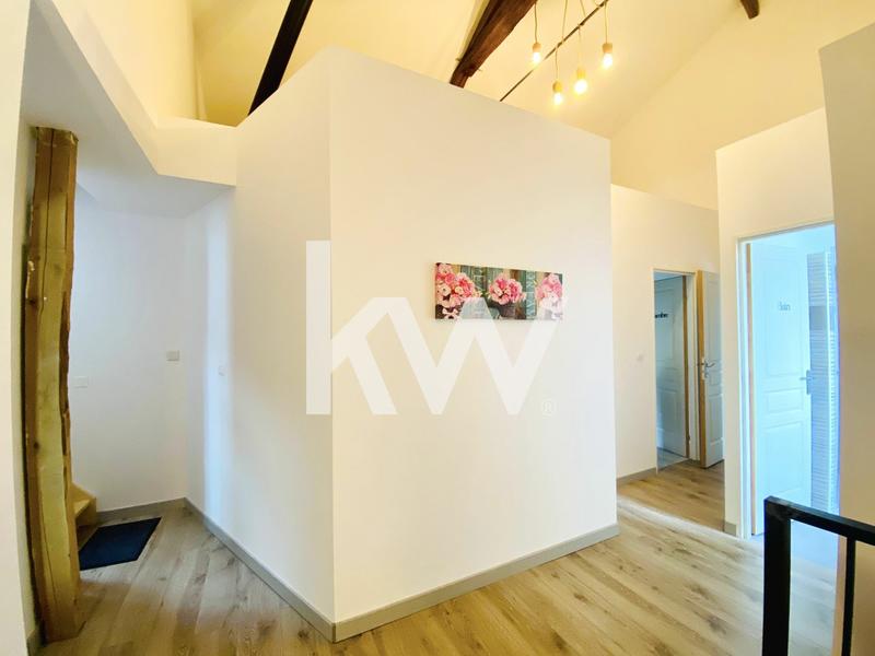 Maison - 450 m² - 15 pièces