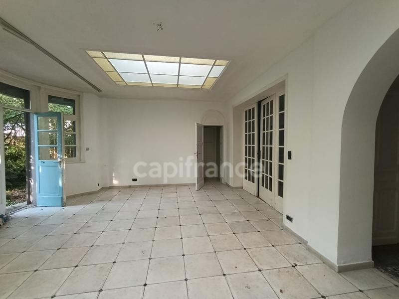 Maison bourgeoise - 330 m² - 10 pièces