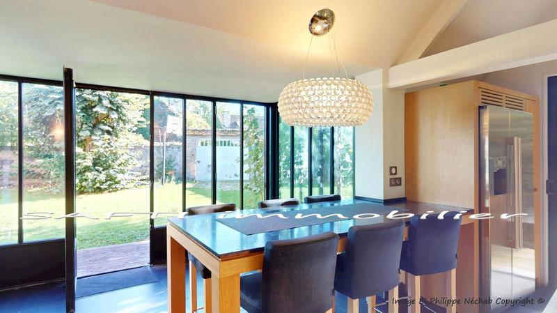 Maison de maîtres - 191 m² - 9 pièces