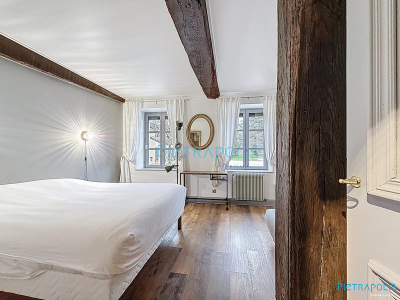 Maison ancienne - 350 m² - 13 pièces